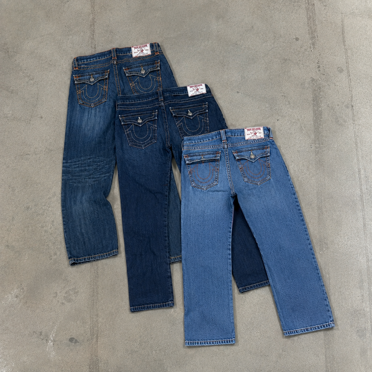 BOX - True Religion Pants